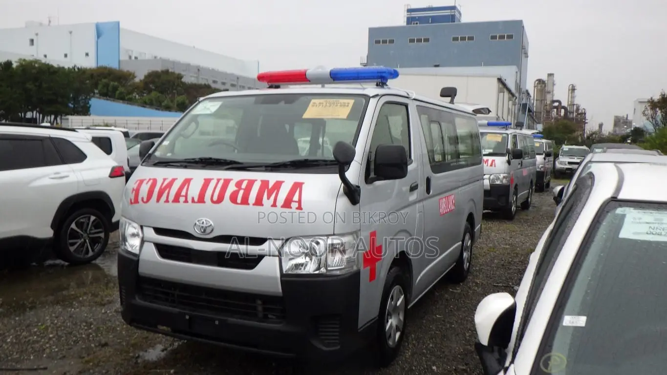 Toyota HiAce 2021 Silver