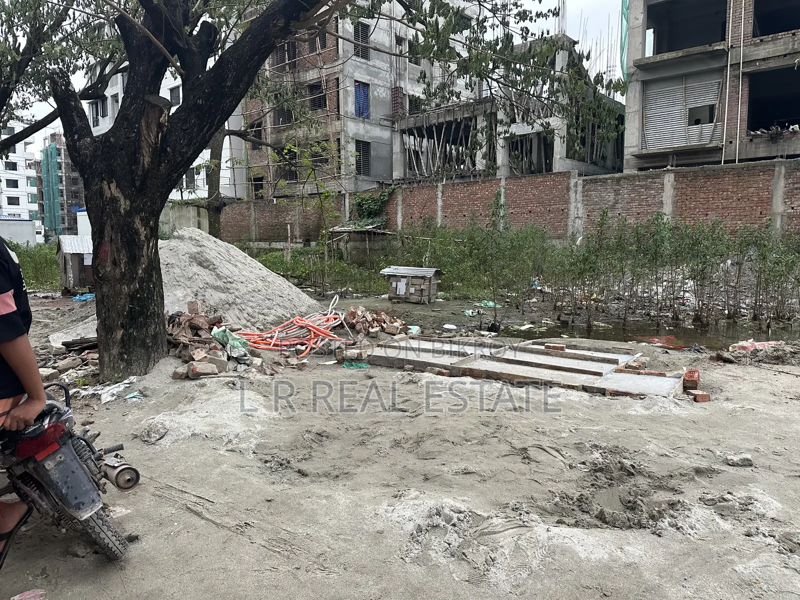 L Block, 3 Katha, South Facing, Plot for Sale, Bashundhara Residential Area