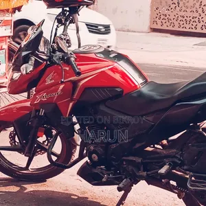 হোন্ডা এক্স-ব্লেড ১৬০ ২০২২ লাল