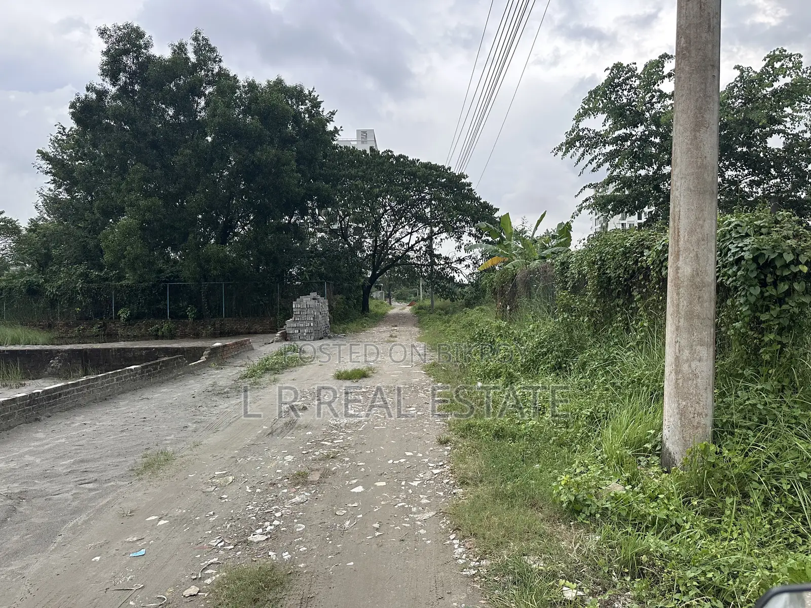 M Block, 7.5 katha, South facing, Urgent sale, Bashundhara