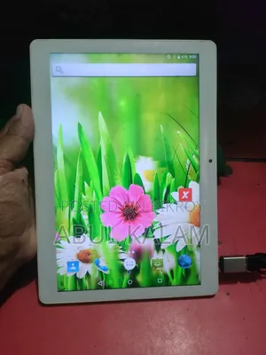 ট্যাবলেট ১৬ জিবি সাদা