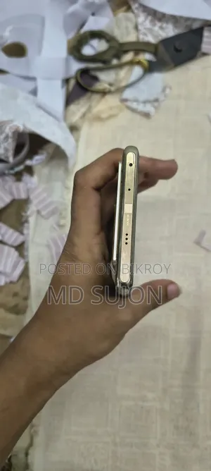 Infinix Note 40 Pro 256 GB Yellow