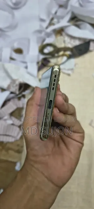 Infinix Note 40 Pro 256 GB Yellow