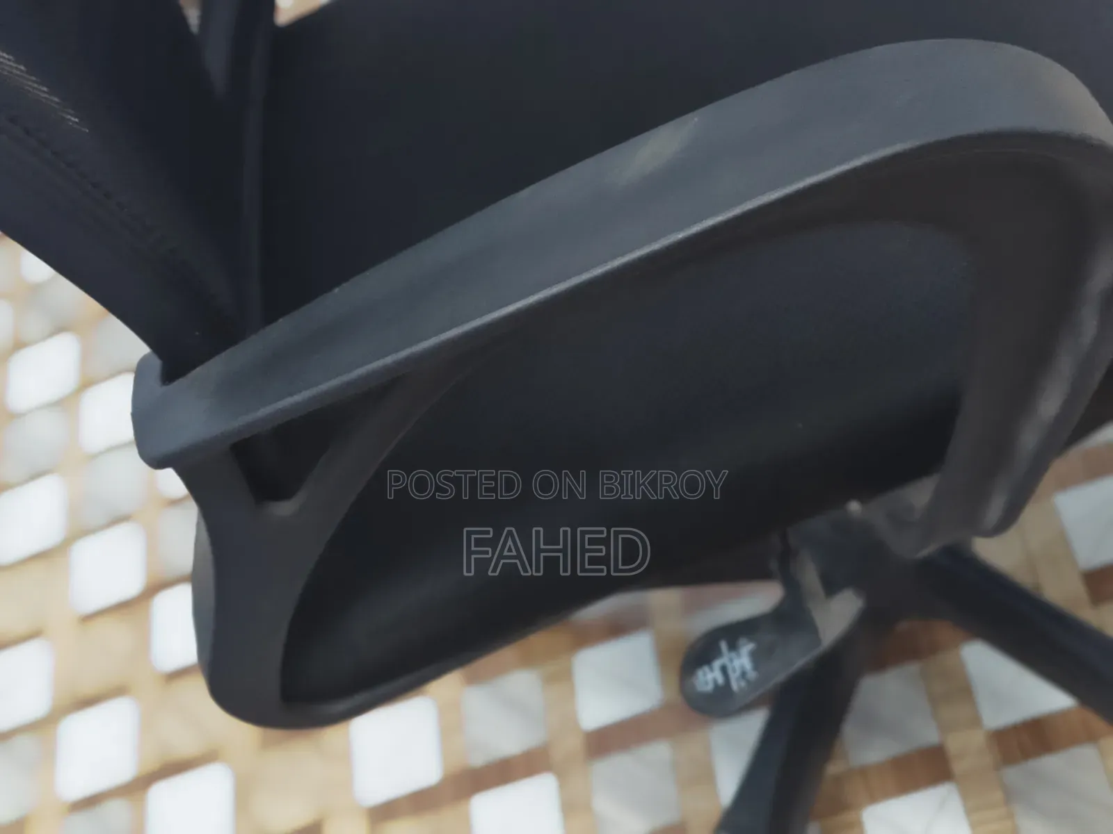 China Mesh Chair With Head Rest