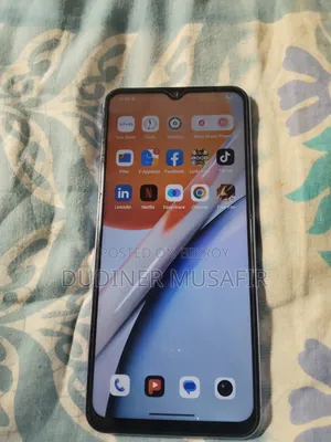 Vivo Y18 128 GB Gray