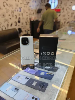 iQOO Z10 256 GB White