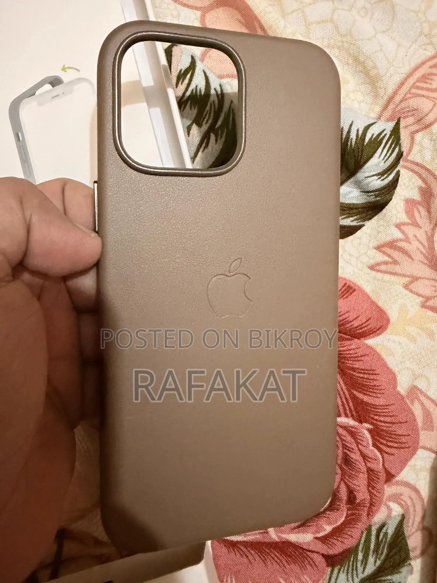 16 Pro Max Back Cover