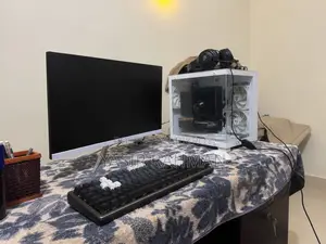 Desktop Computer 8GB AMD Ryzen SSD 512GB