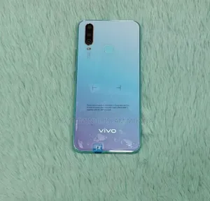 Vivo Y17 256 GB Blue