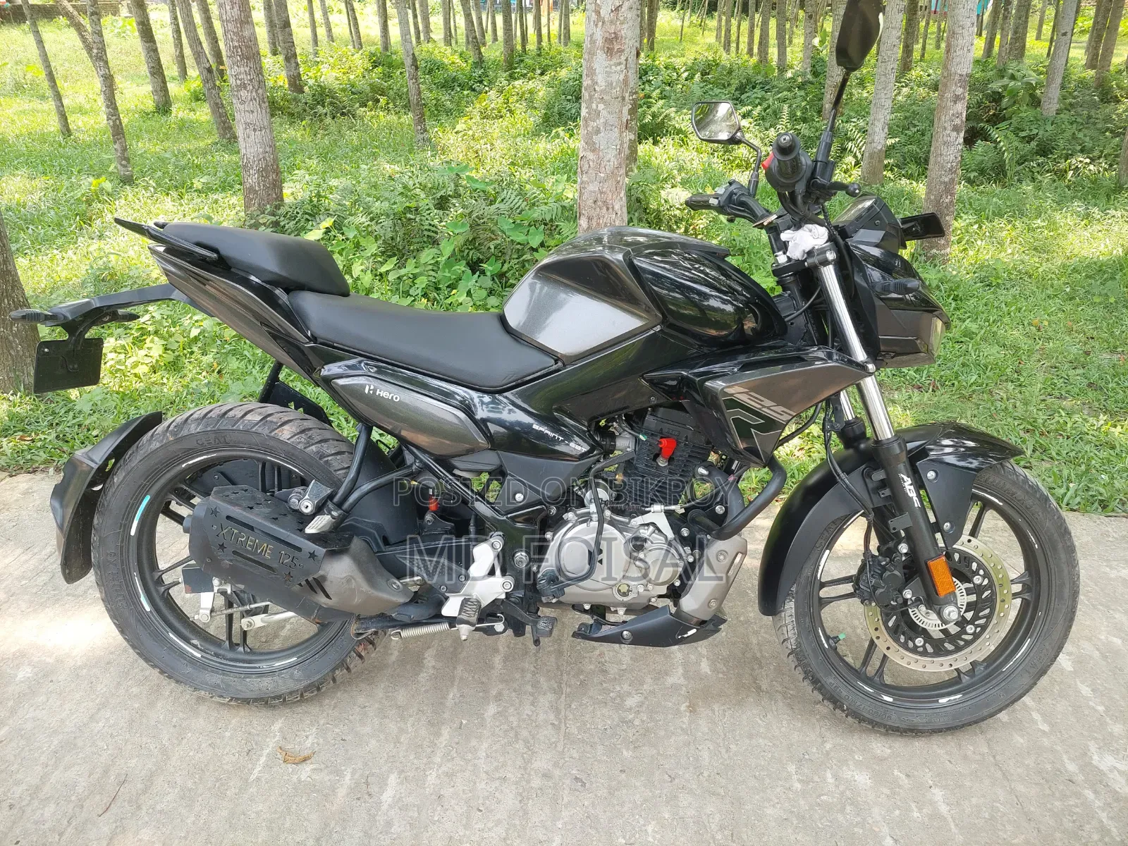 হিরো এক্সট্রিম ১২৫আর ২০২৪ কালো