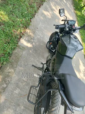 হিরো এক্সট্রিম ১২৫আর ২০২৪ কালো