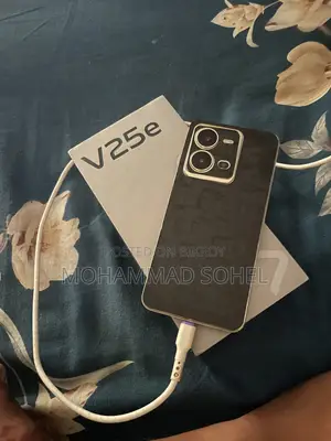 Vivo V25e 256 GB Yellow