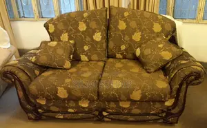 Sofa Set With Centre Table for Sale