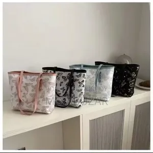 নতুন বাটারফ্লাই টোট ব্যাগ