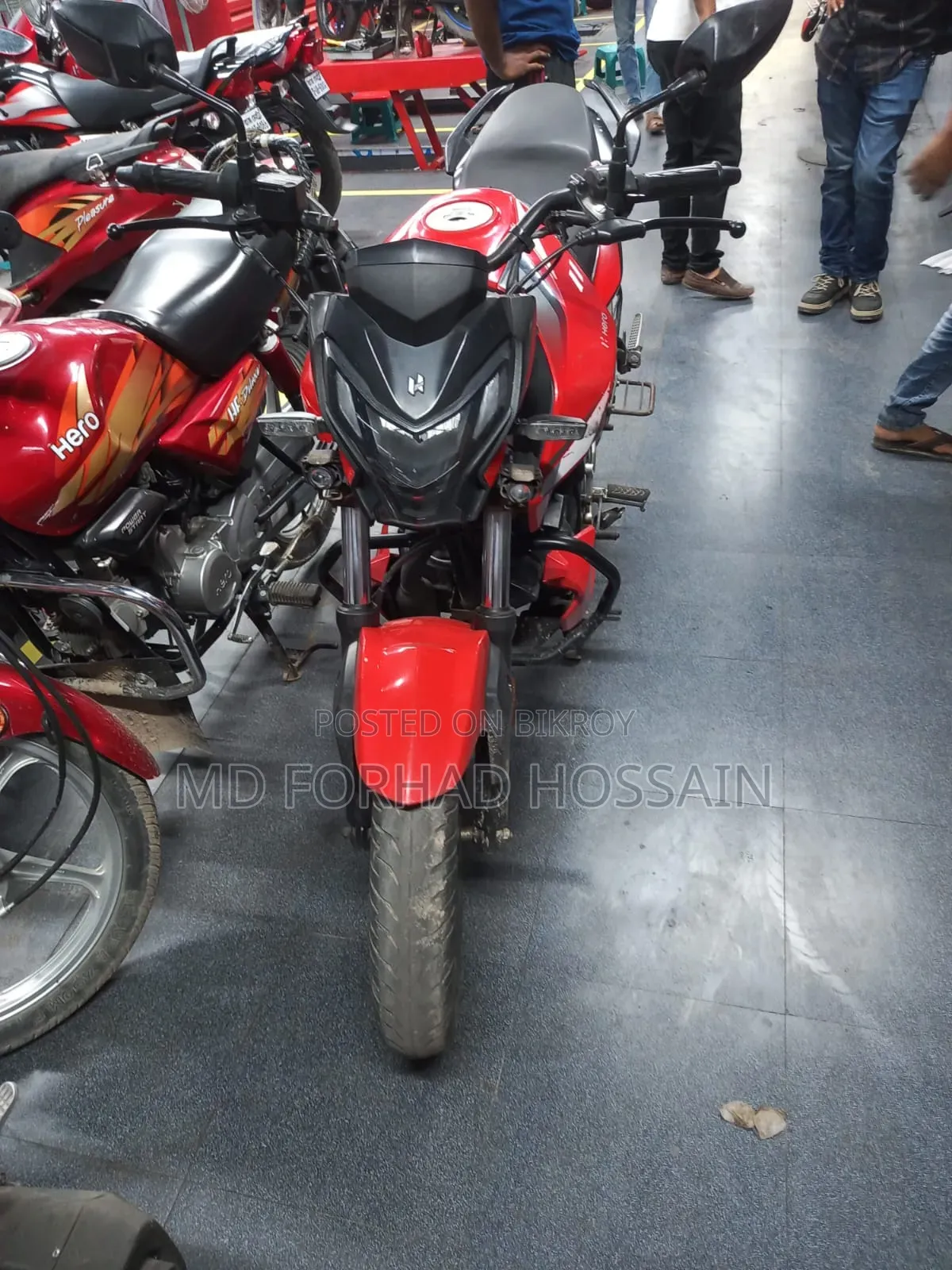 Hero Thriller 160R 2022 Black