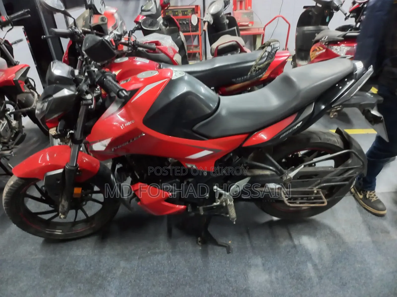 Hero Thriller 160R 2022 Black