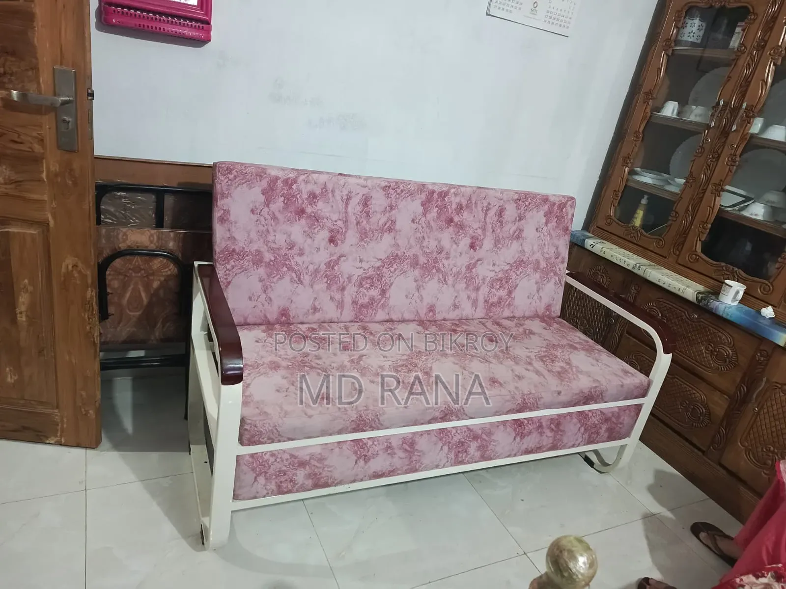 স্টেইনলেস স্টিল ফার্নিচার