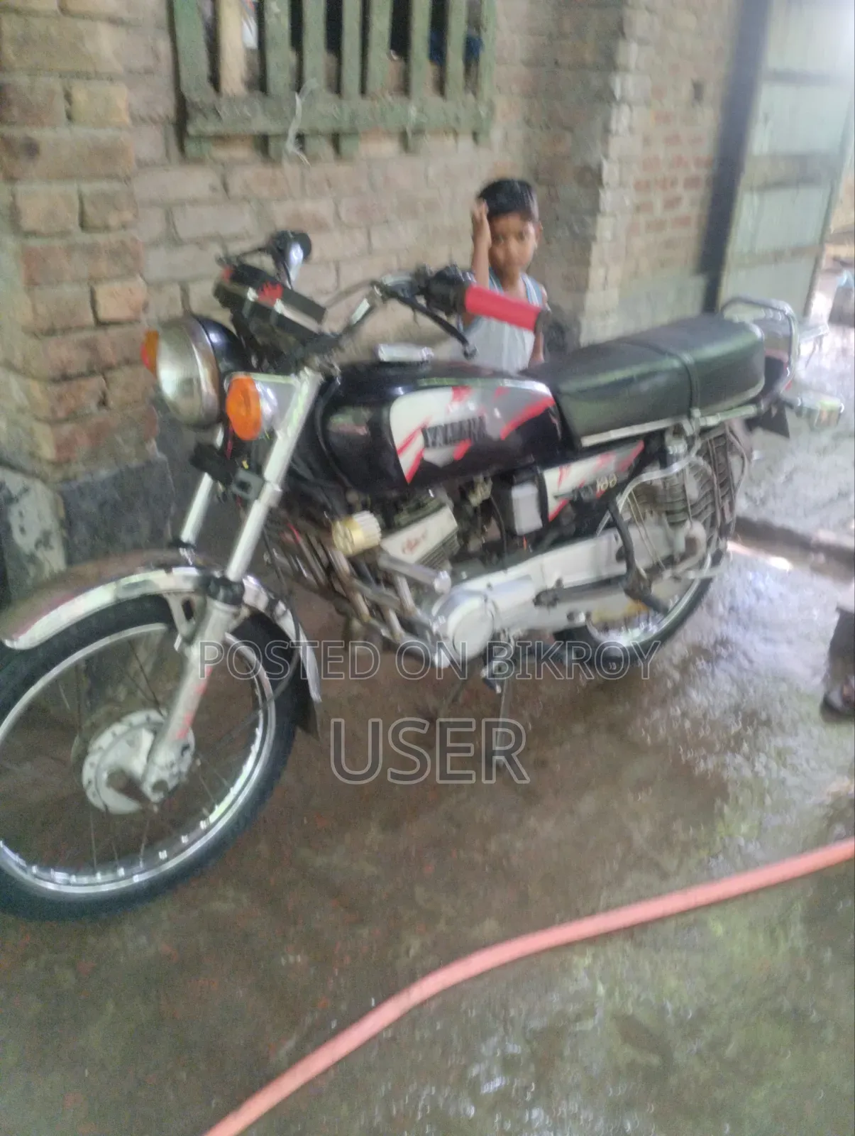New Yamaha 1997 Black