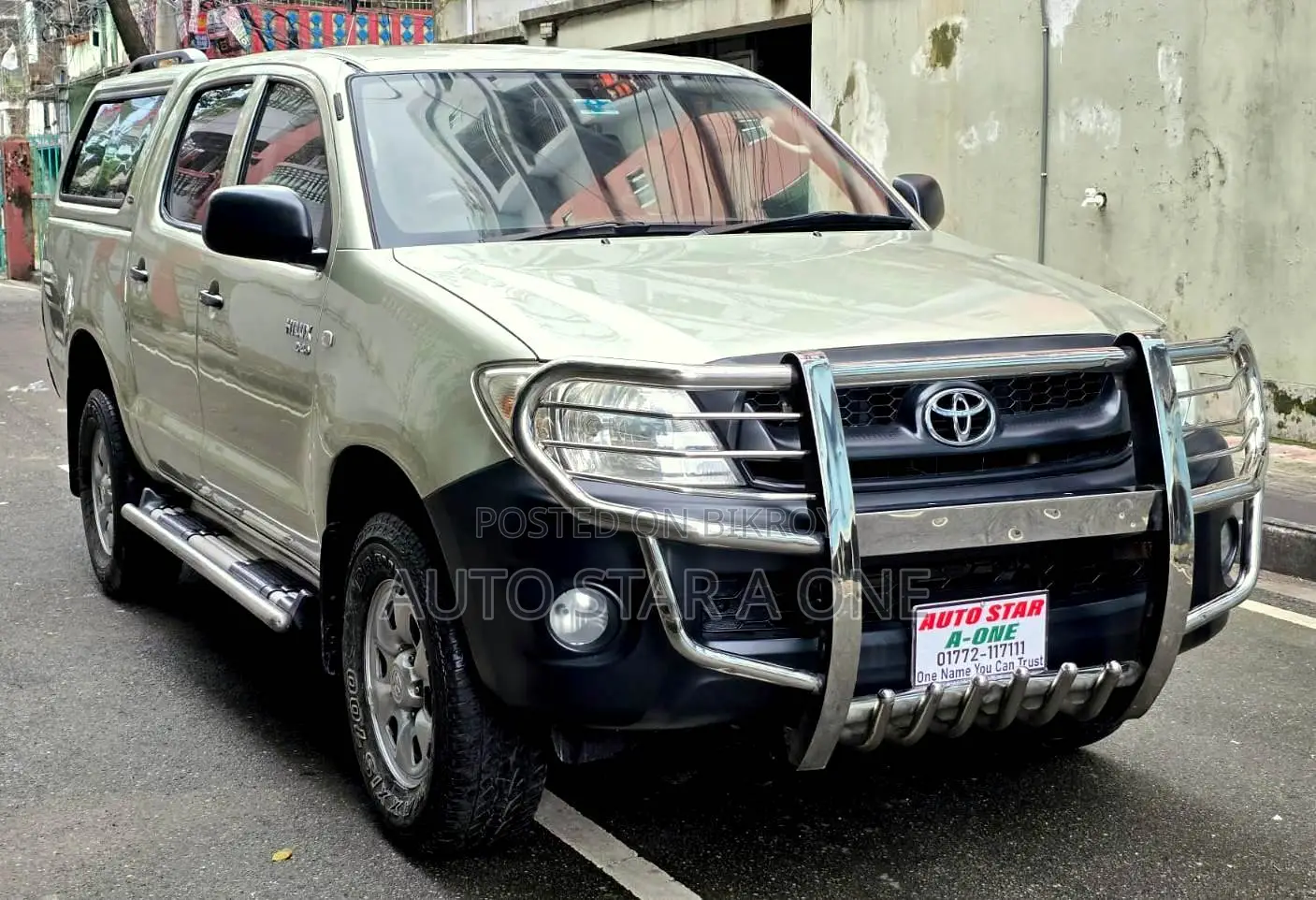 Toyota Hilux 2.5 D-4D SRX ২০১১ সিলভার