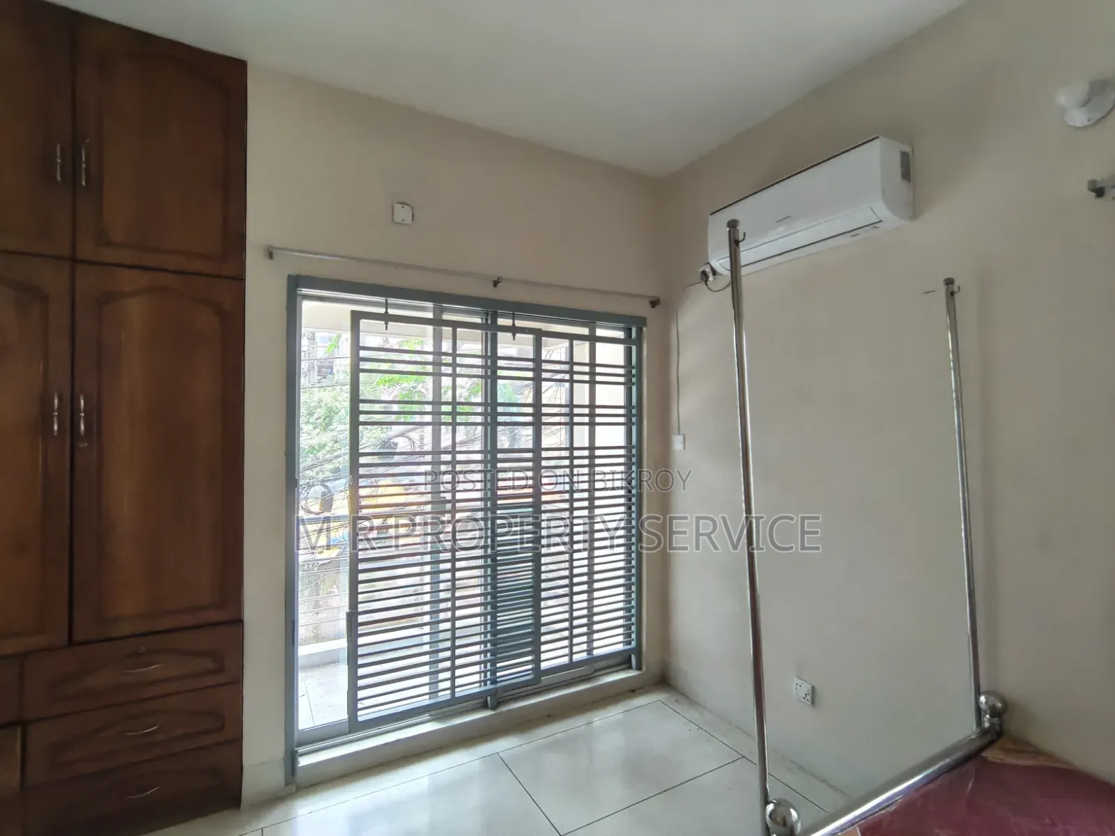 উত্তরায় ২০ বেডরুমের বাসা ভাড়ার জন্য