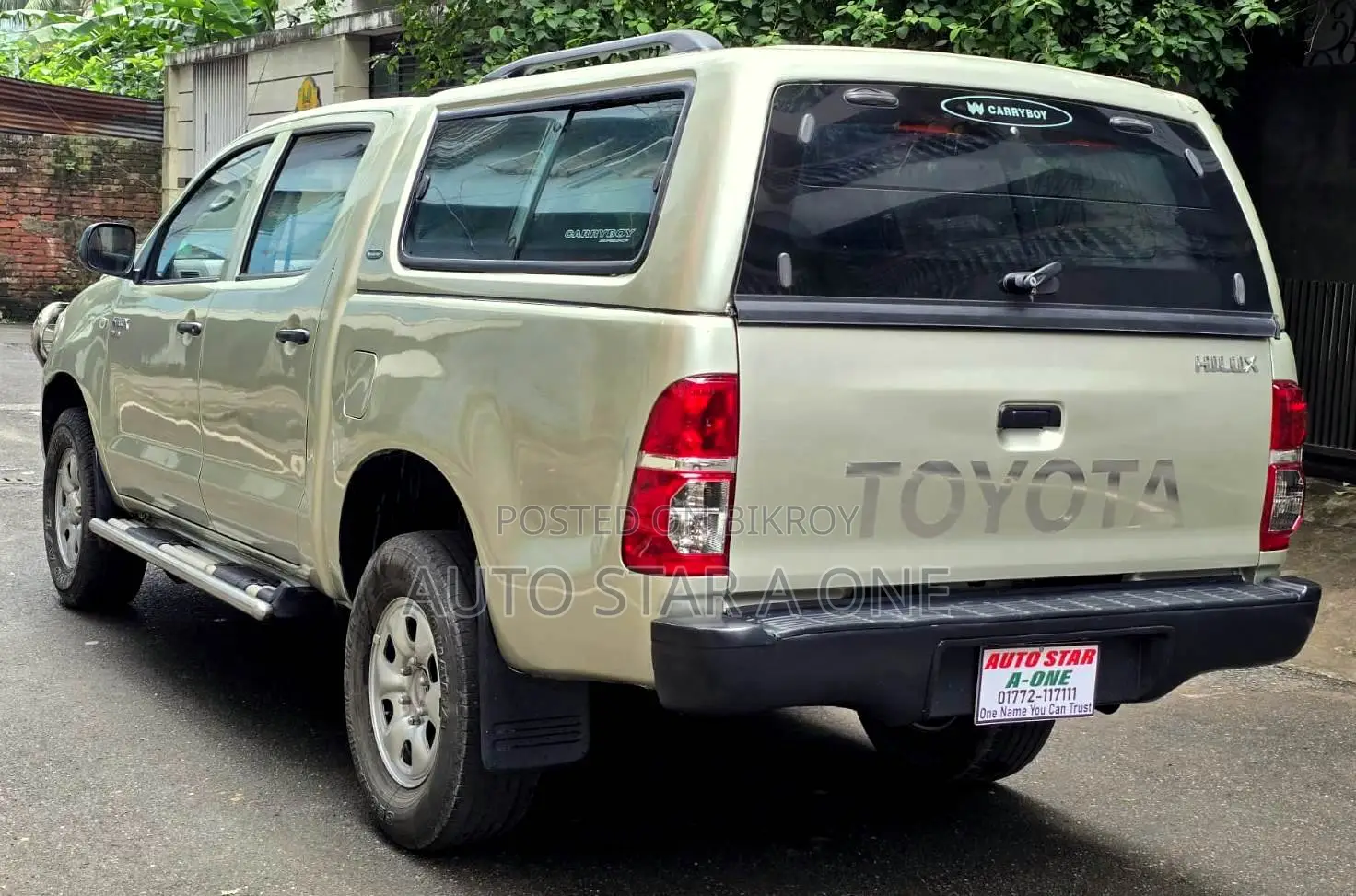 Toyota Hilux 2.5 D-4D SRX ২০১১ সিলভার