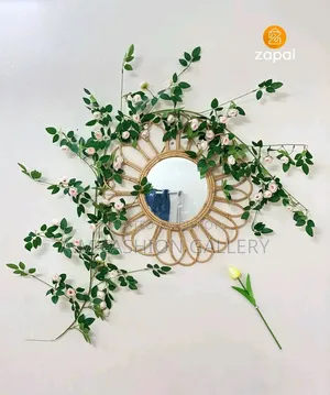 Mirror Rose Vine