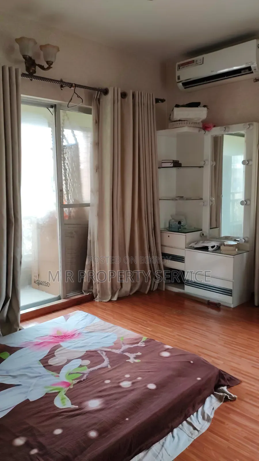 Furnished 4-bedroom Apartment in Uttara for rent
