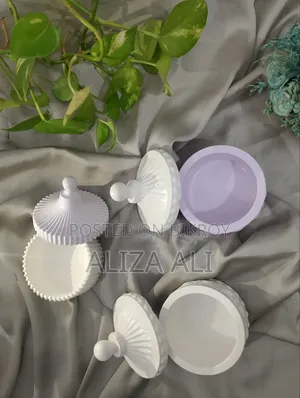 Gypsum Showpiece