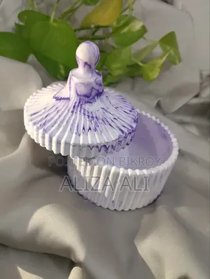 Gypsum Showpiece