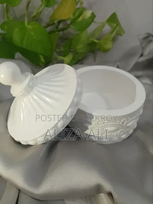 Gypsum Showpiece