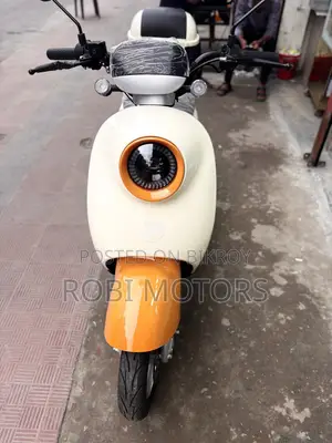 নতুন মোটরসাইকেল ২০২৬ কমলা