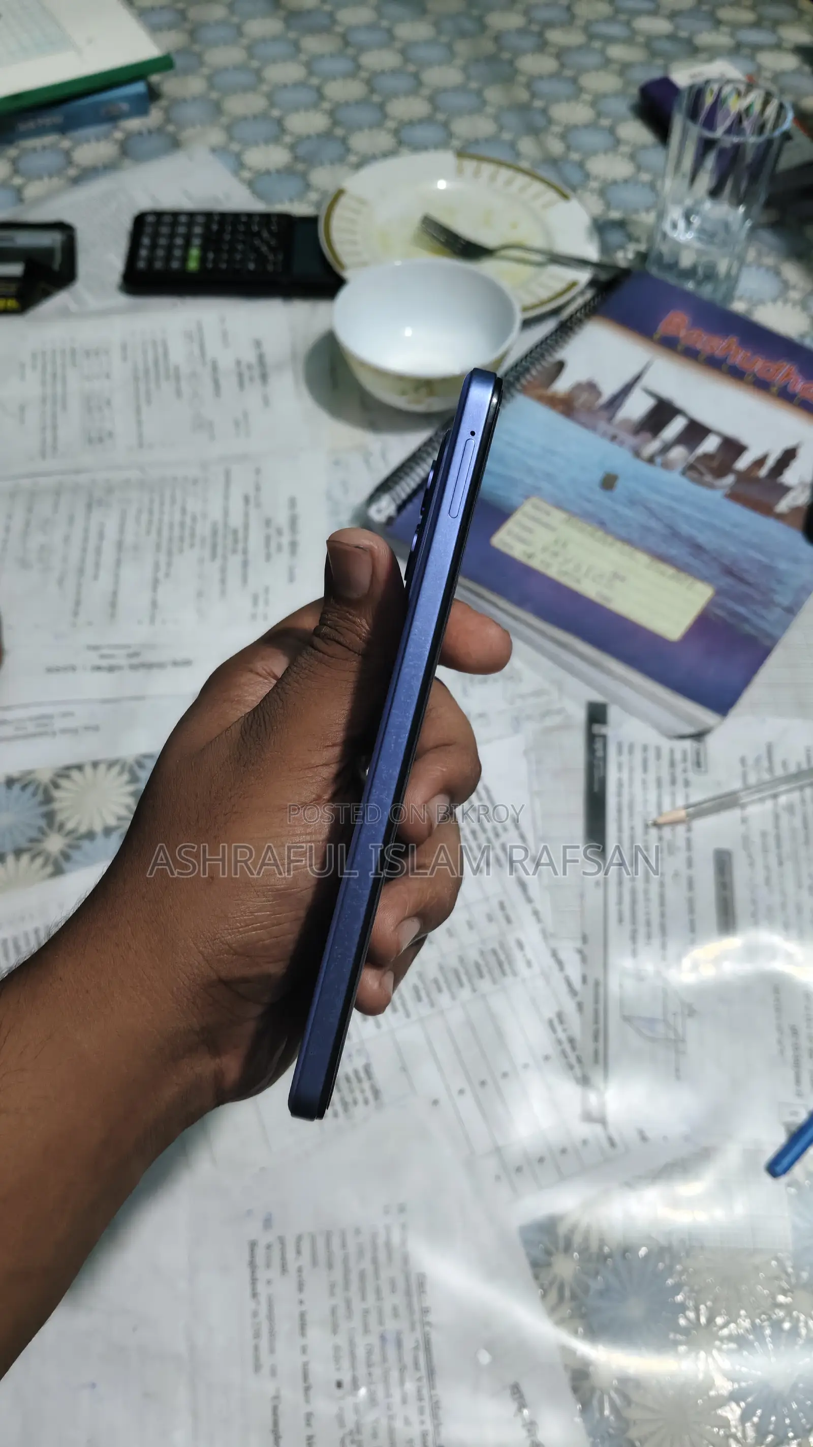 iQOO 128 GB Blue