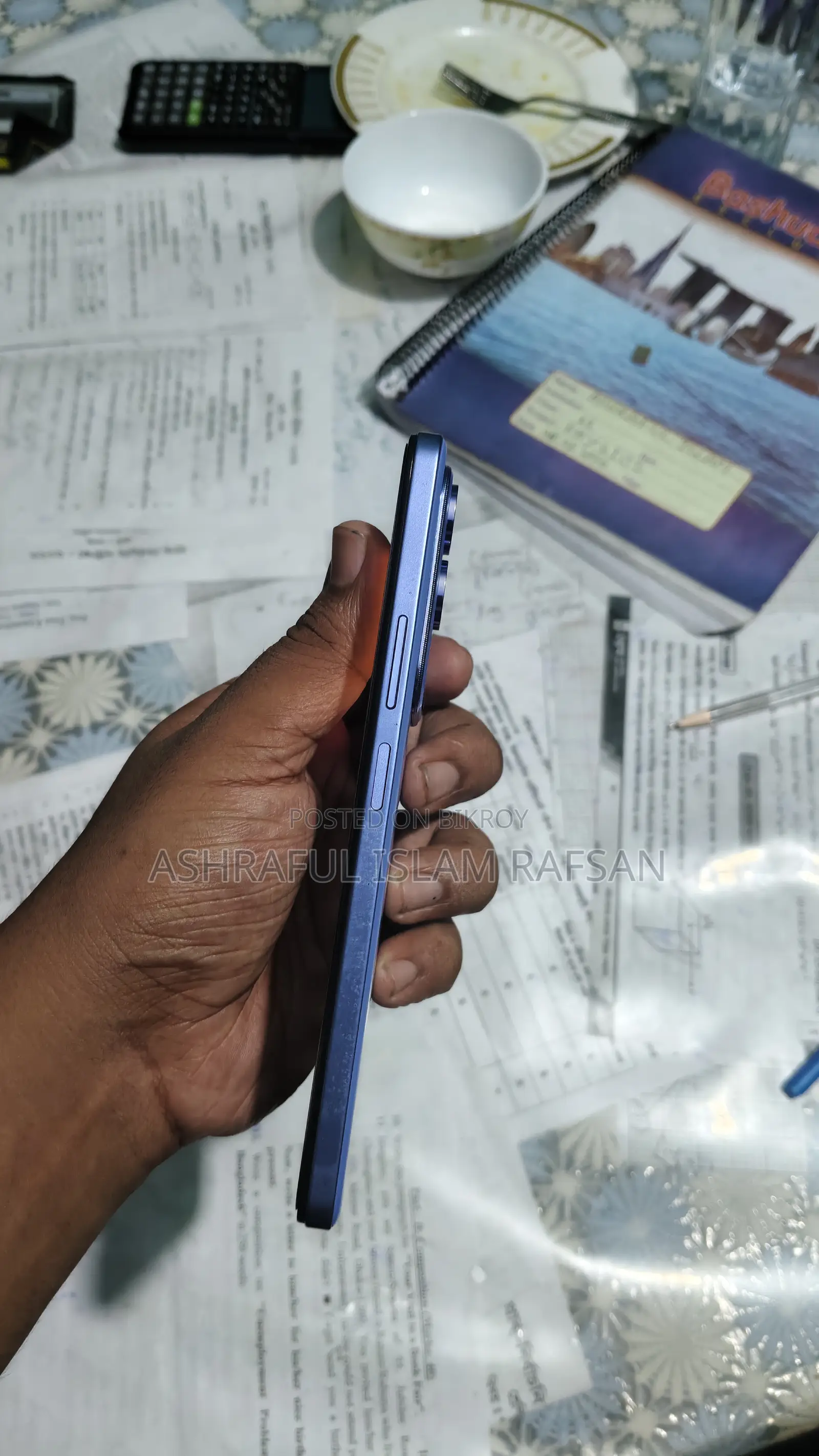 iQOO 128 GB Blue