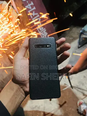 স্যামসাং গ্যালাক্সি এস১০ ১২৮ জিবি ব্ল্যাক
