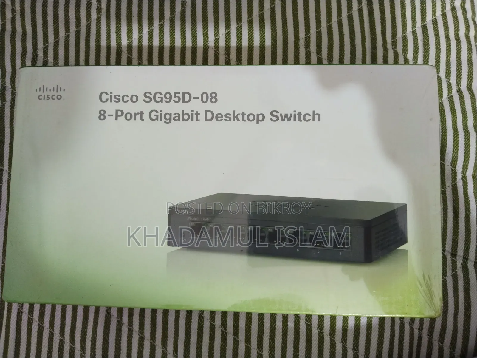 সিসকো ৮-পোর্ট সুইচ