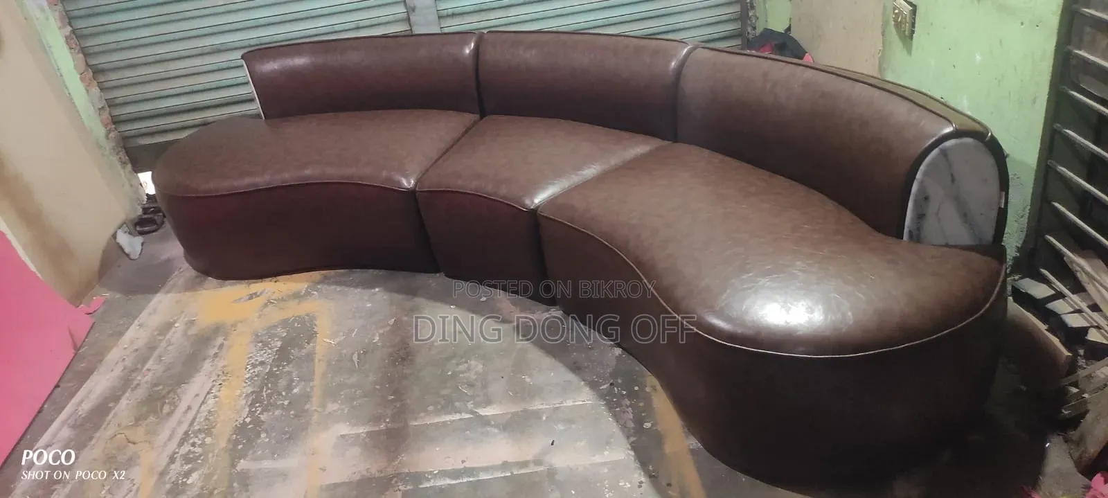 Modern Curved Design