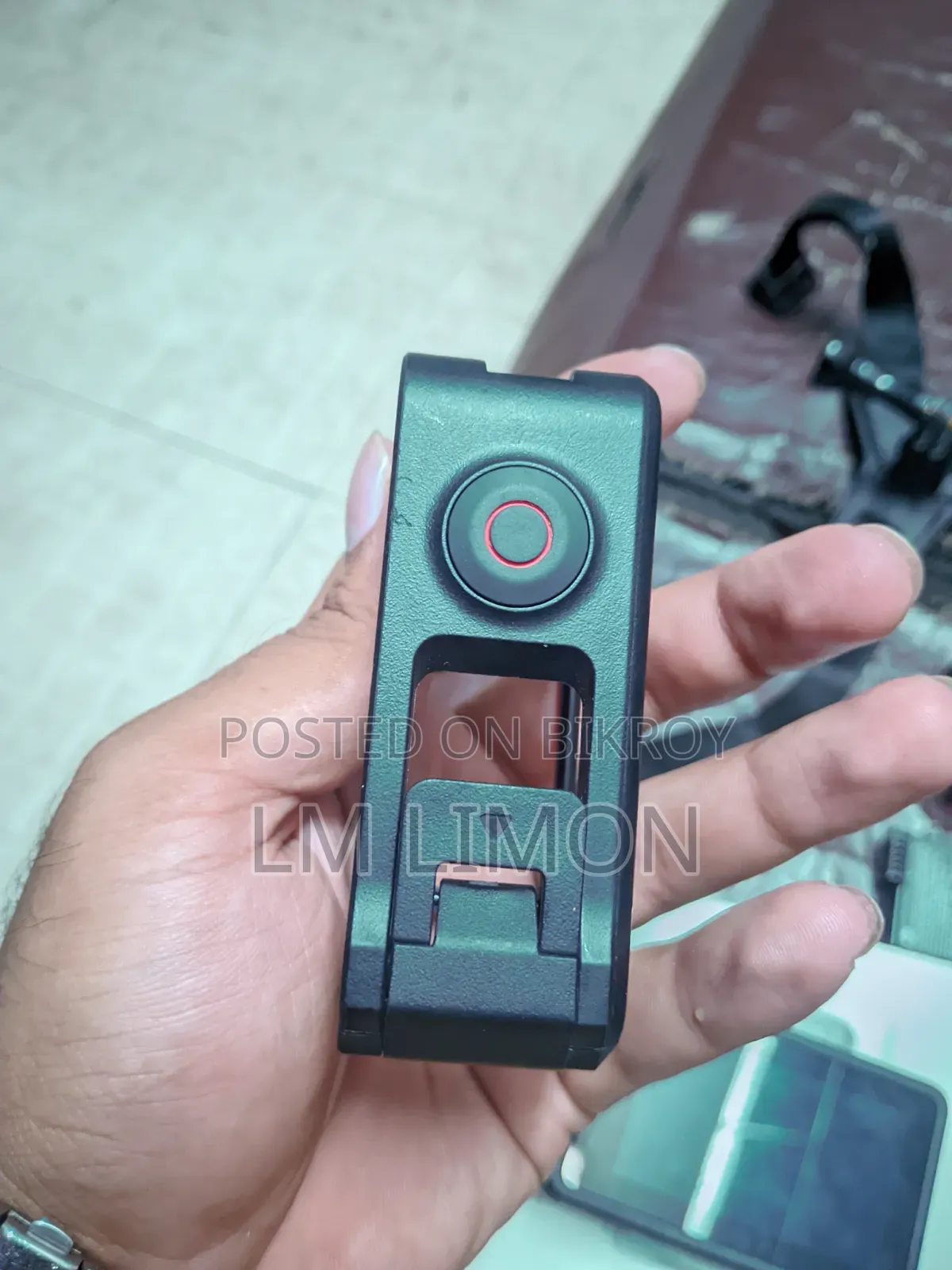 ডিজেআই অস্মো অ্যাকশন ৪ সমস্ত যন্ত্রাংশ সহ