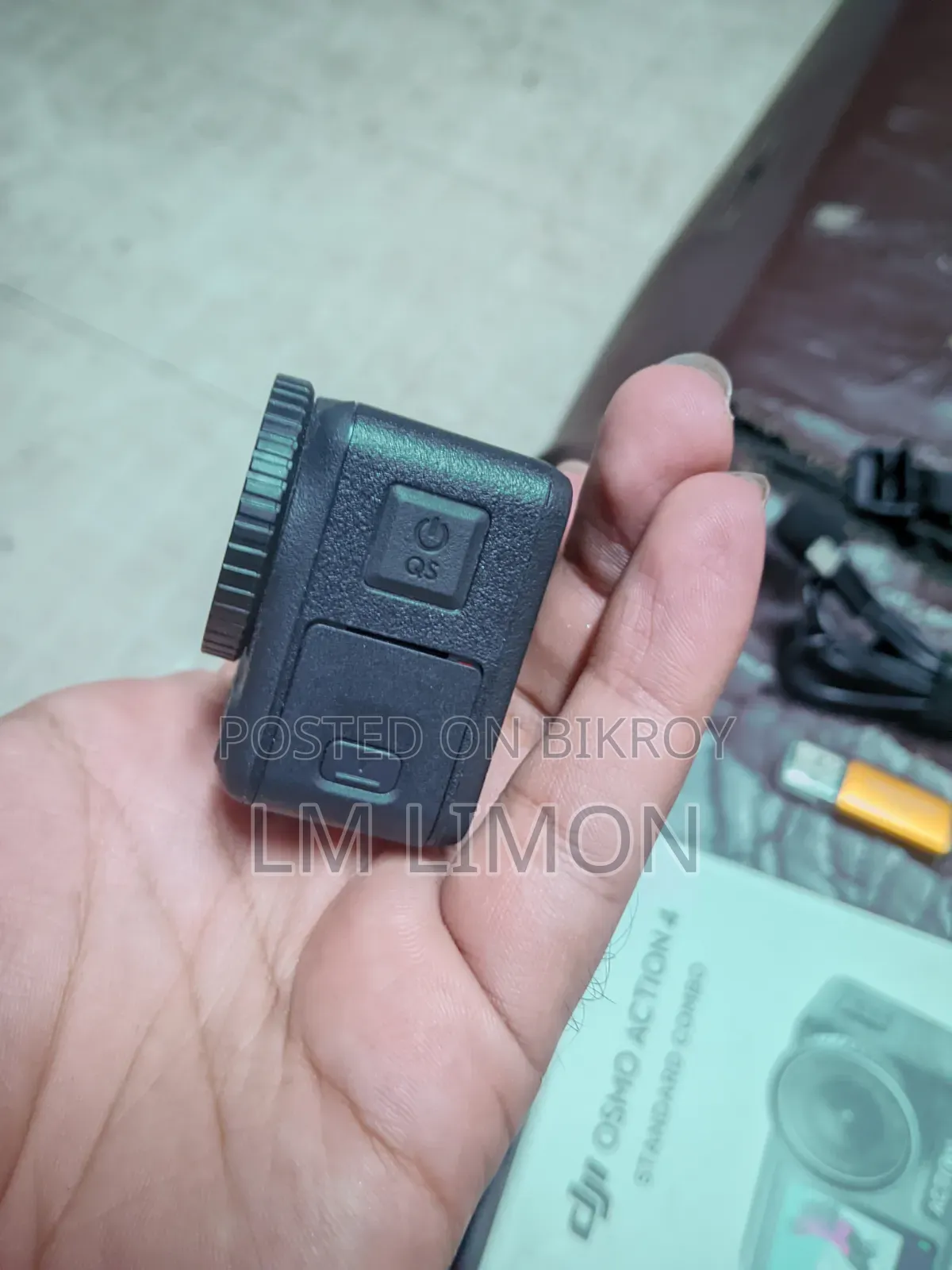 ডিজেআই অস্মো অ্যাকশন ৪ সমস্ত যন্ত্রাংশ সহ
