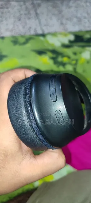 Sony WH-CH720N Over-Ear Headphone.