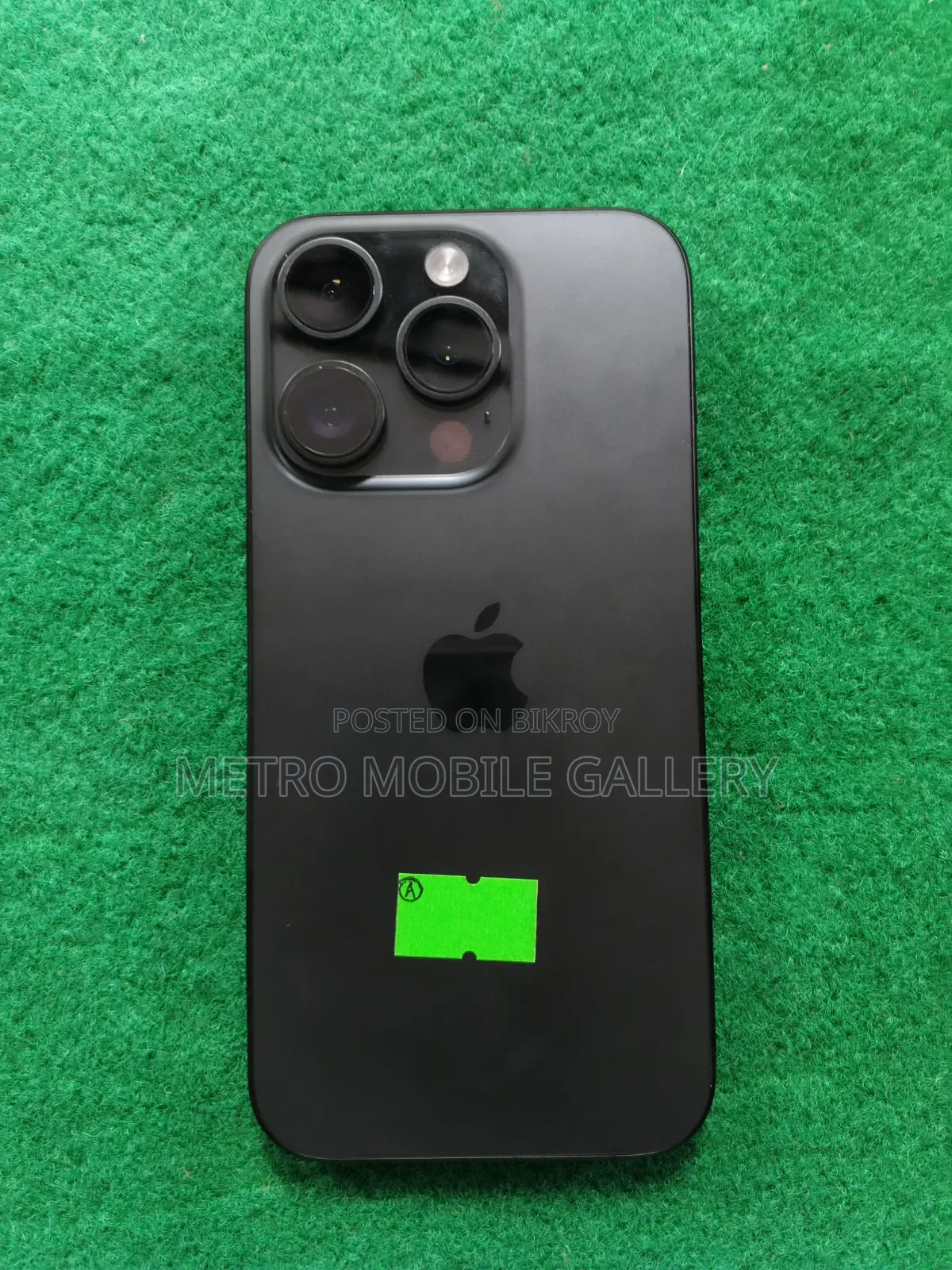 অ্যাপল আইফোন ১৫ প্রো ১২৮ জিবি ব্ল্যাক