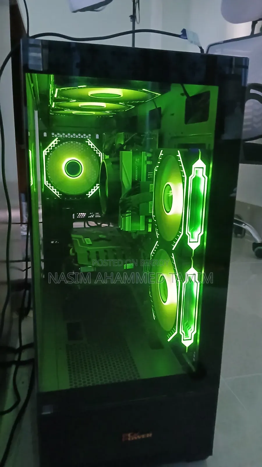 Desktop Computer MSI model 32GB AMD Ryzen 7 SSD 1TB