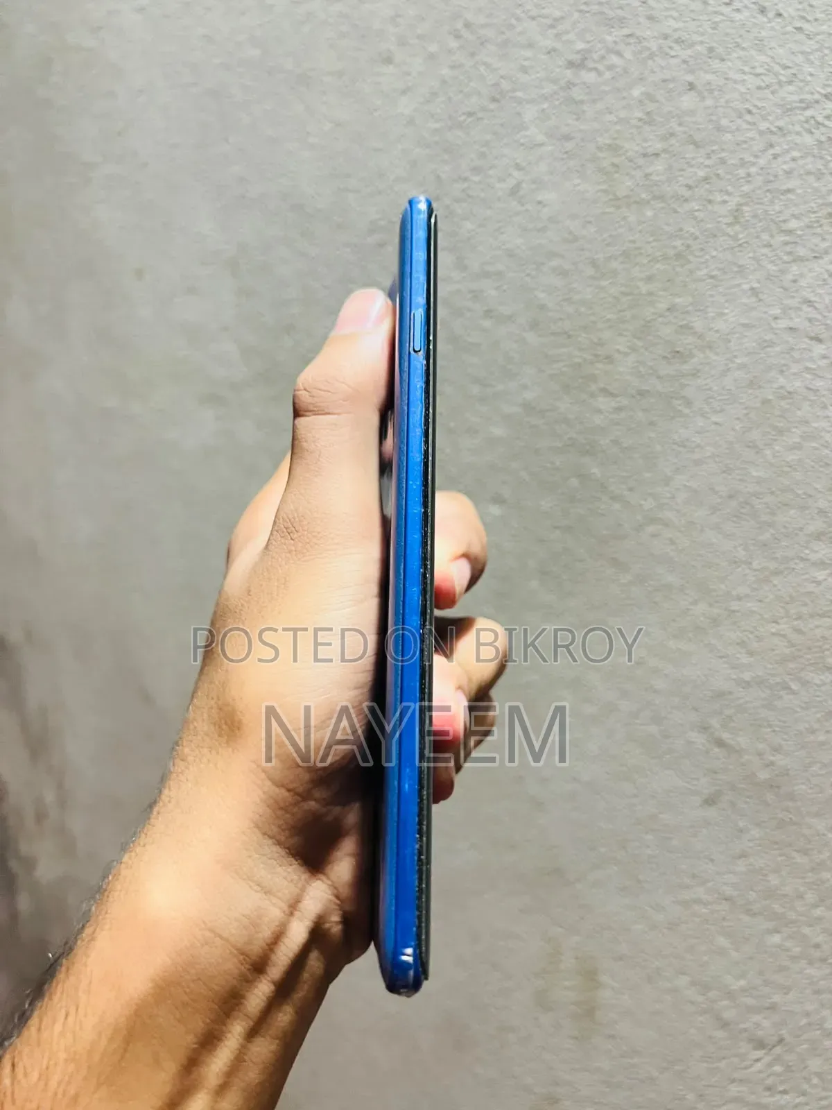 নতুন মটোরোলা এজ ৬০ প্রো ২৫৬ জিবি ব্লু