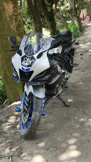Yamaha 2024 Silver