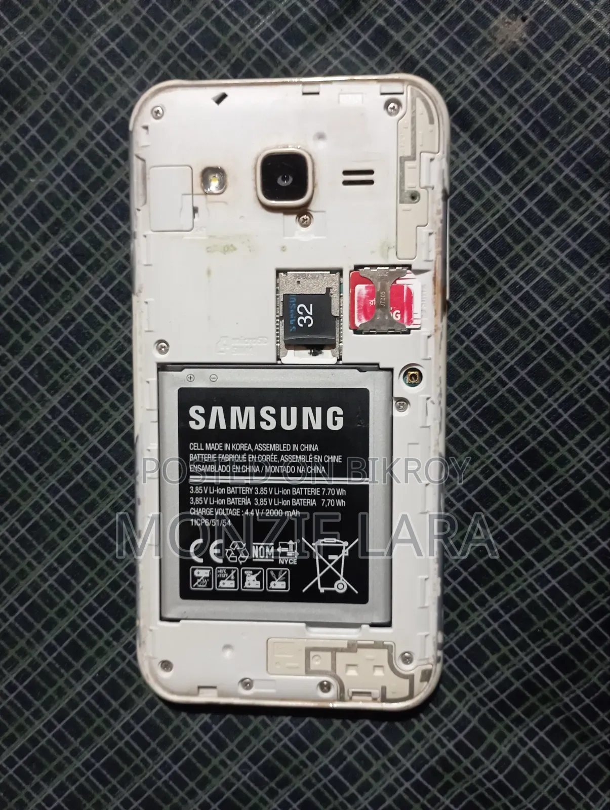 Samsung Galaxy J2 8 GB Rose Gold