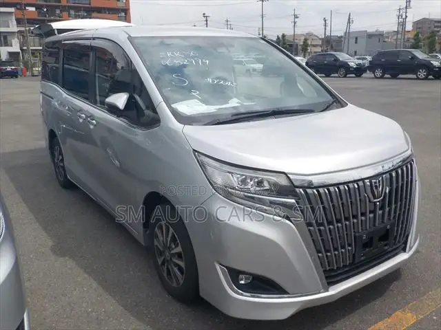 Toyota Esquire 2.0 FWD (8 Seater) 2021 Silver