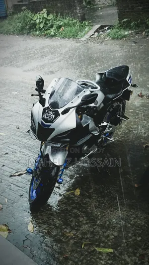 Yamaha 2024 Silver