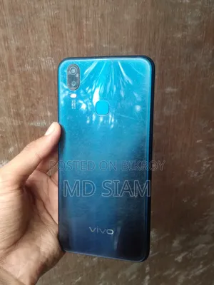Vivo Y11 32 GB Blue