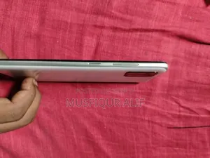 স্যামসাং গ্যালাক্সি এ৫১ ১২৮ জিবি হোয়াইট