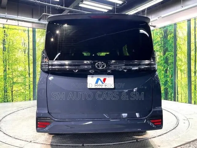Toyota Voxy 2023 Gray