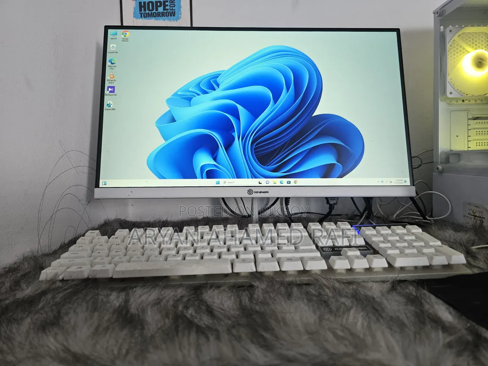 Desktop Computer 8GB AMD Ryzen 5 SSD 256GB
